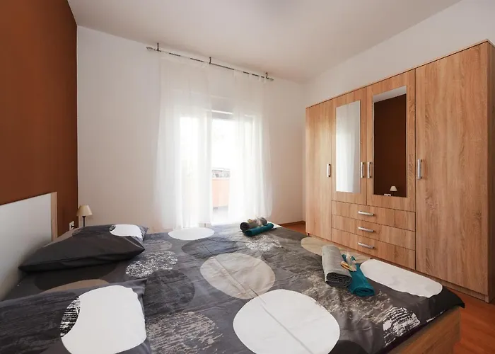 Апартаменты With A Parking Space - 13550